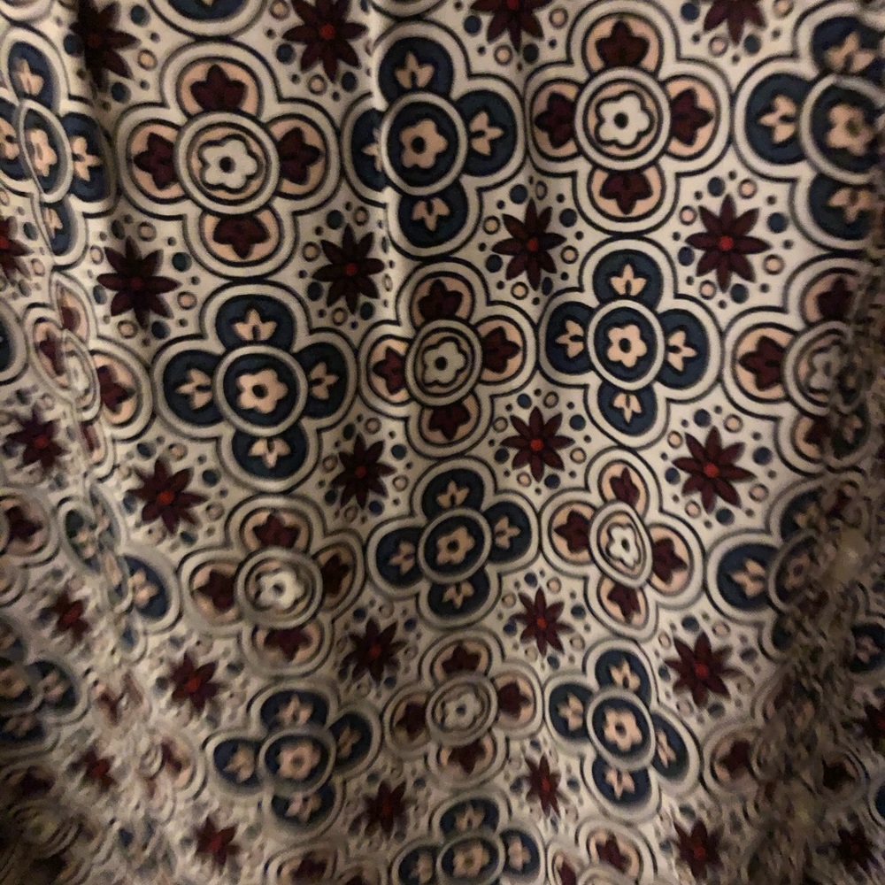 Loft Tunic Too - Picture 2 of 3